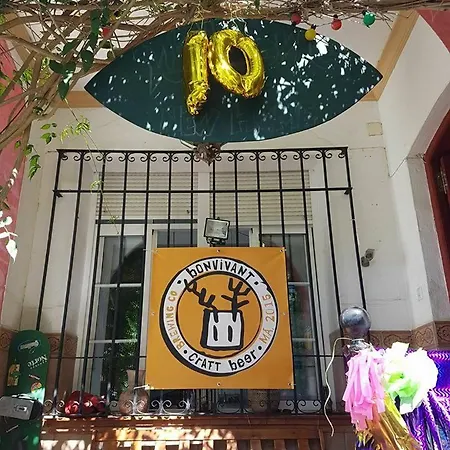 Casa Babylon Backpakers * Малага