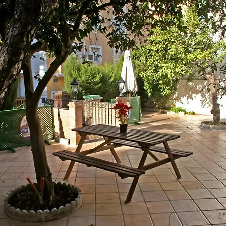 Casa Babylon Backpakers Малага